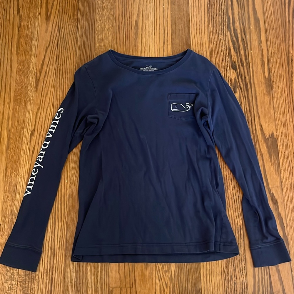 Vineyard Vines women’s navy long sleeve